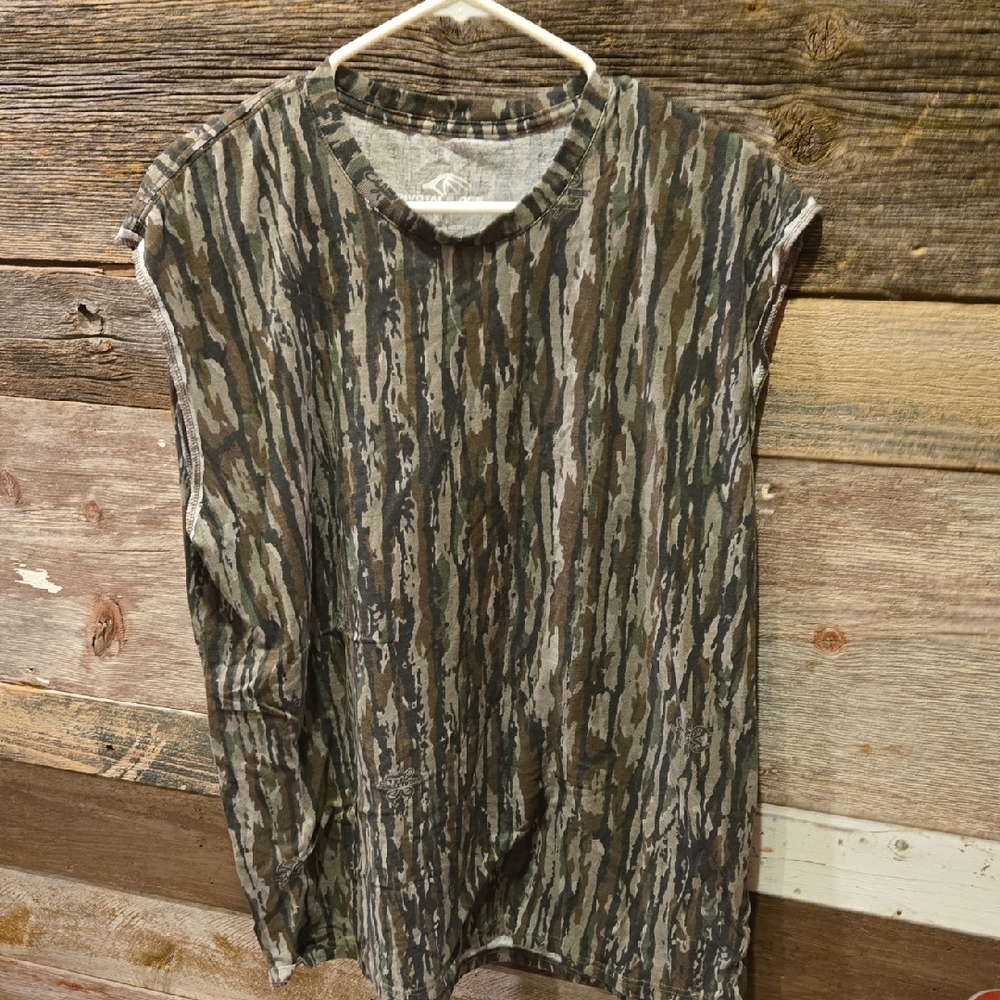 Camouflage Tank Top in Olive Green